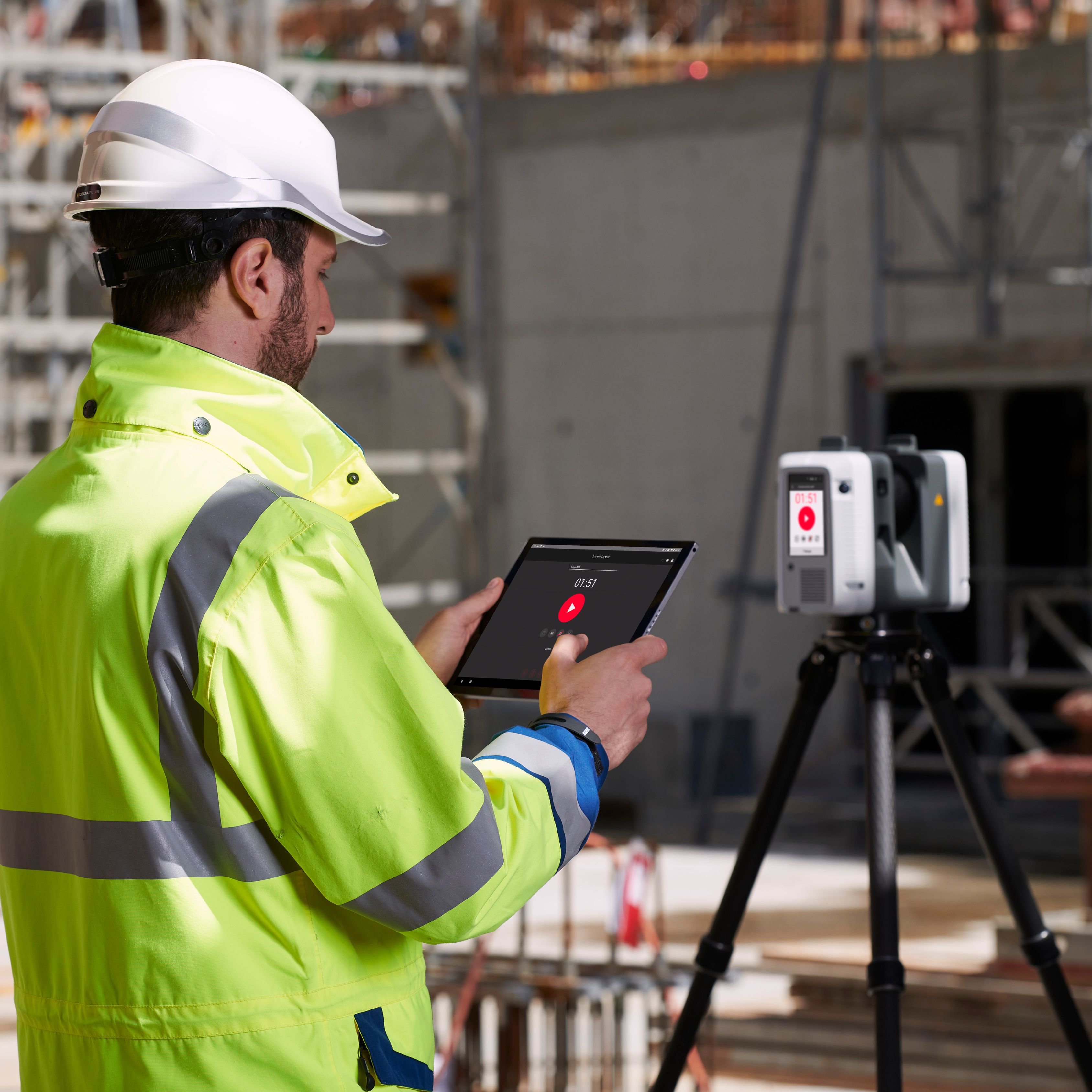 construction employee using LIDAR data