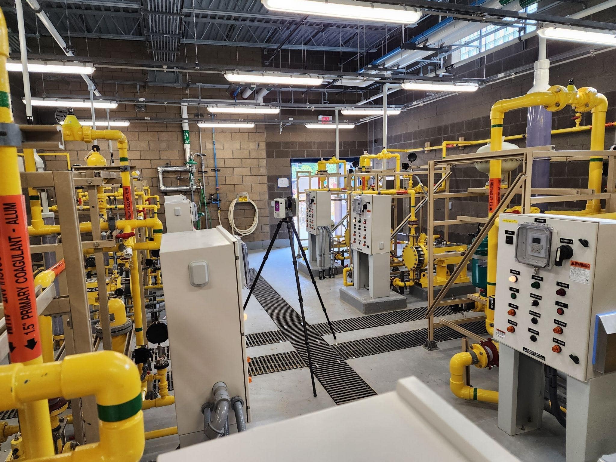 3D laser scanning of MEP equipment for accurate as-built documentation and BIM modeling.